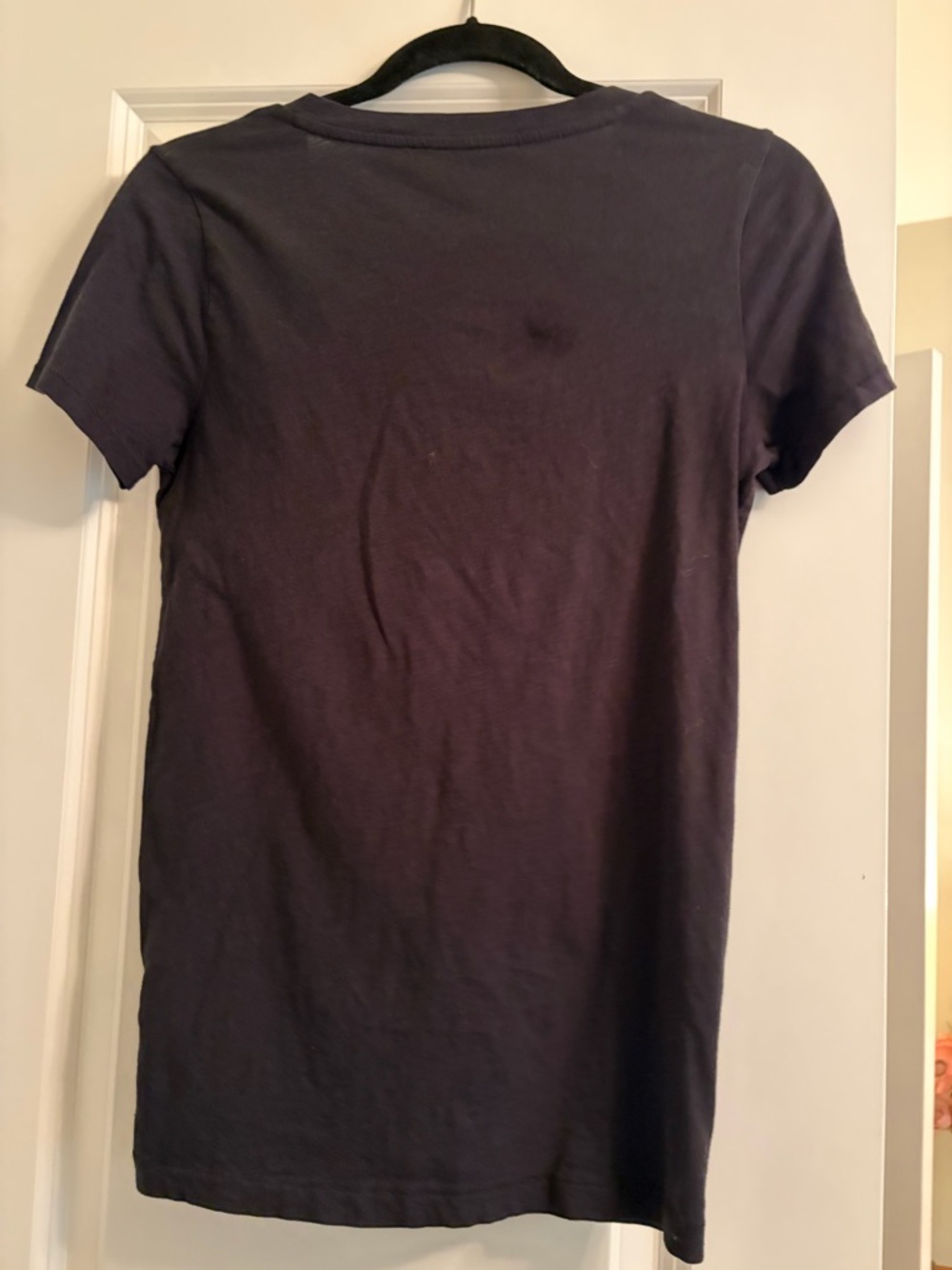 J. Crew Short Sleeve V-Neck Tee in Deep Plum - Picture 3 of 3